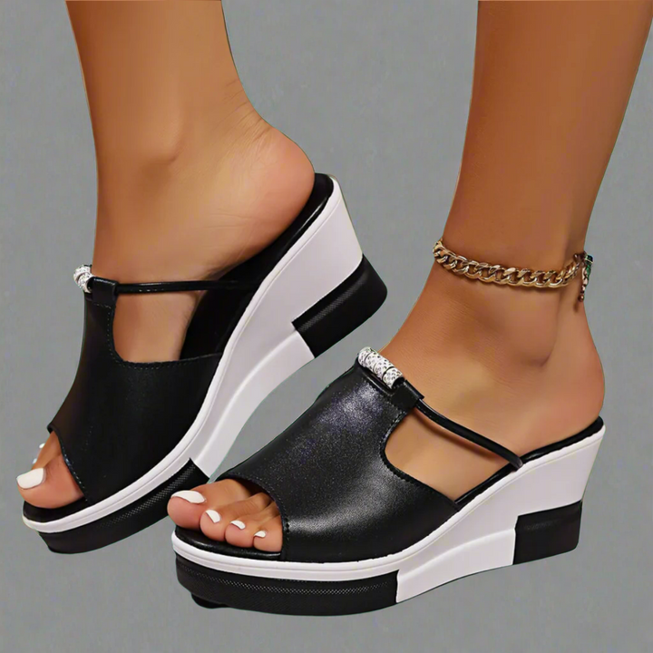 Zelina – Schicke Keilslip-Ons