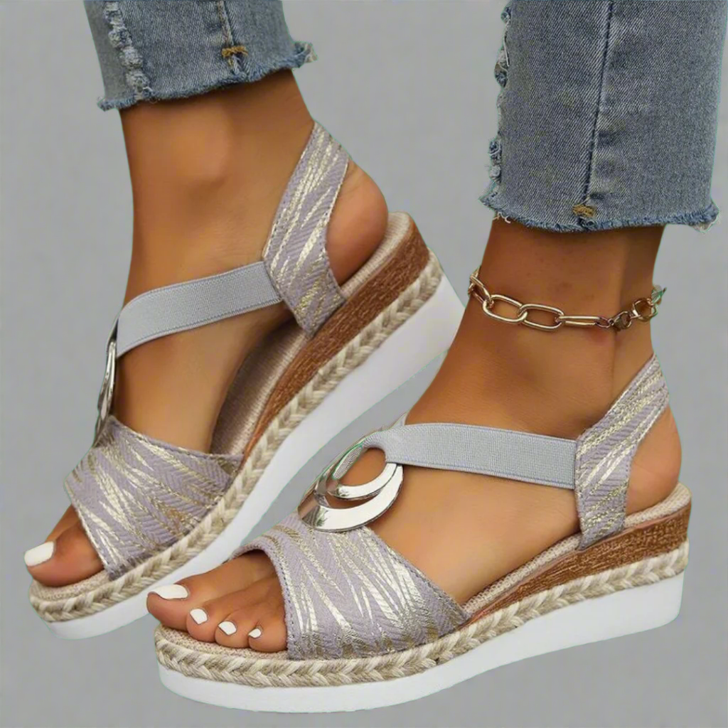 Leslie – Wilde Chic-KeilSandalen