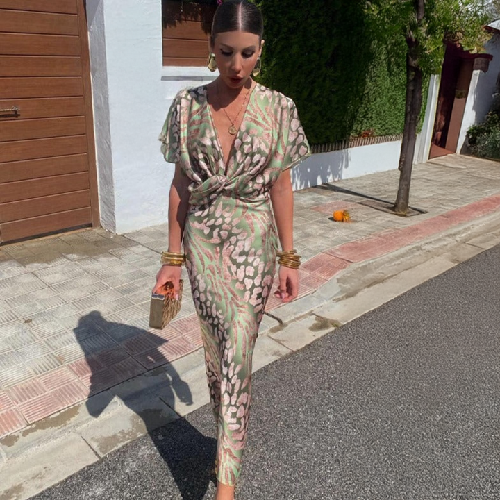 Genie – Verdrehte Eleganz Kleid