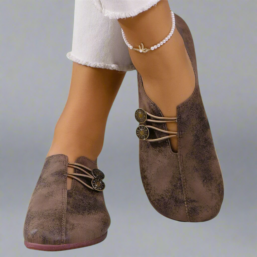 Renira – Elegante Geknöpfte Loafers