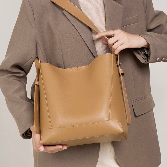 Louiza – Moderner Eimer Schultertasche