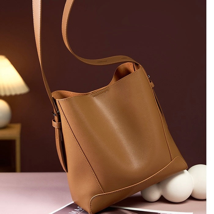 Louiza – Moderner Eimer Schultertasche