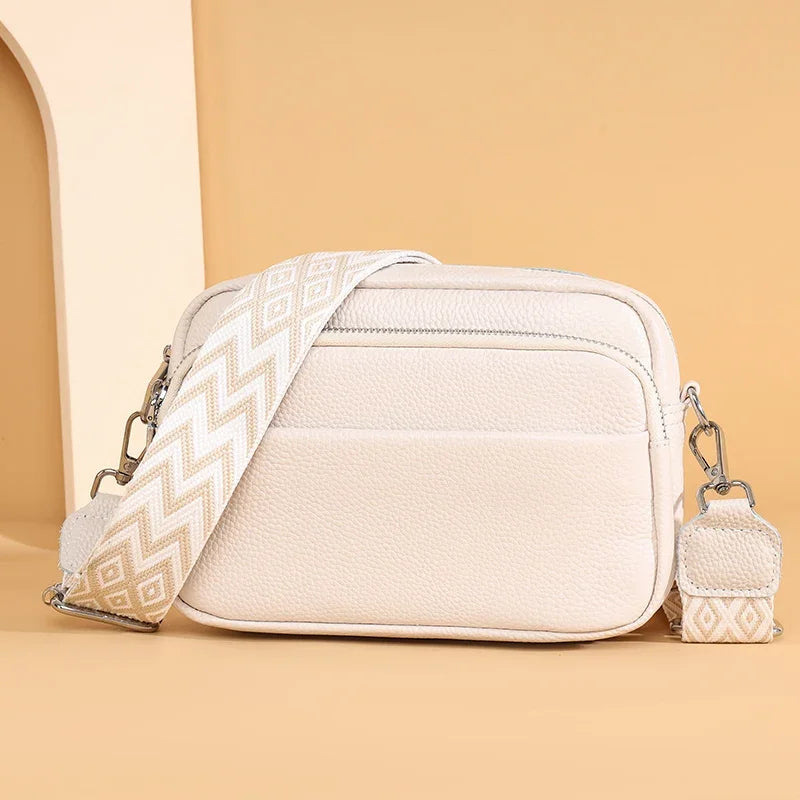 Ione – Unverzichtbarer Luxus  Schultertasche
