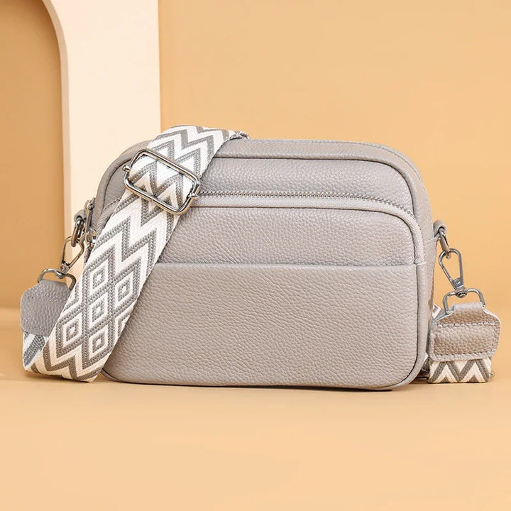 Ione – Unverzichtbarer Luxus  Schultertasche
