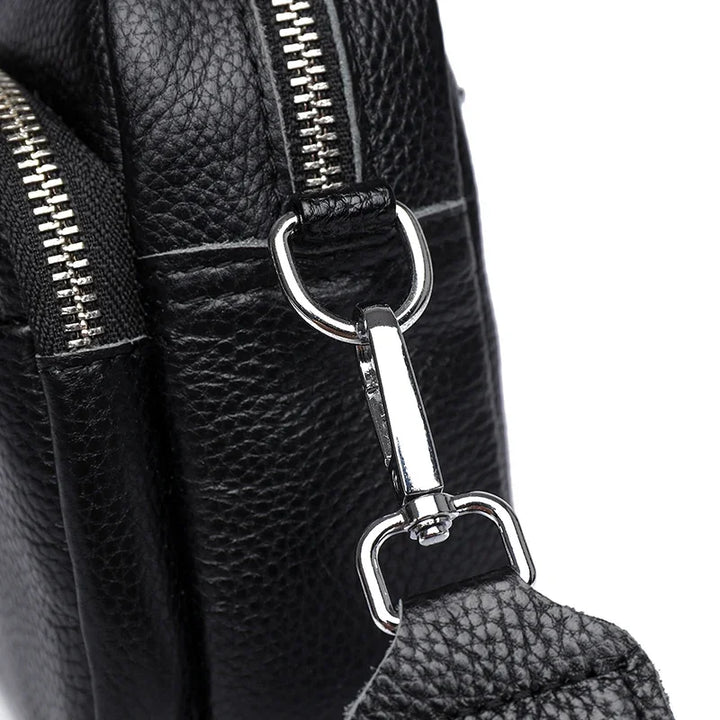 Ione – Unverzichtbarer Luxus  Schultertasche