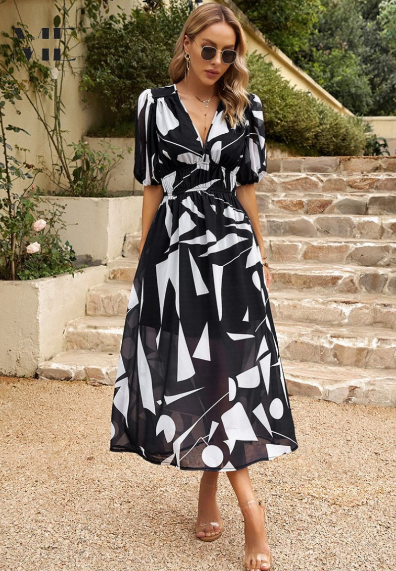 Monica - Elegantes Geblümtes Kleid