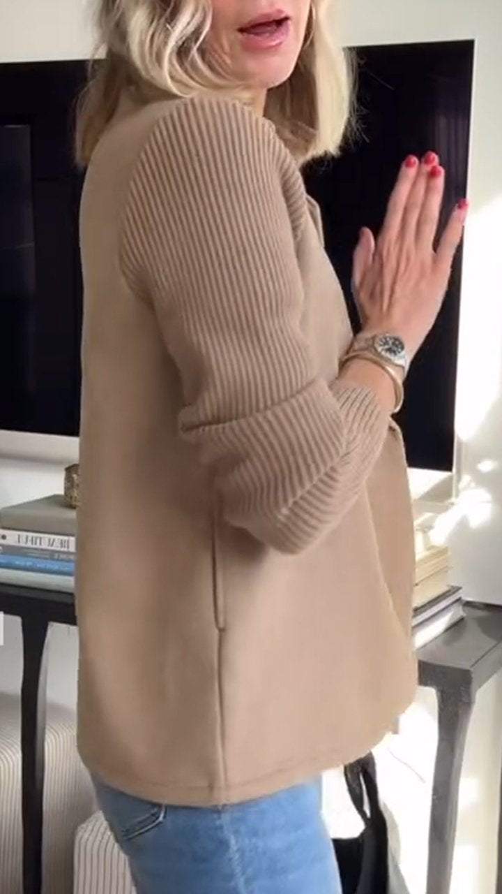 Sarah – Eleganter Strickblazer