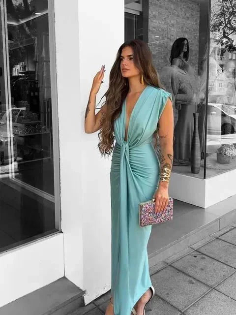 Nele – Göttliches Kurvenkleid